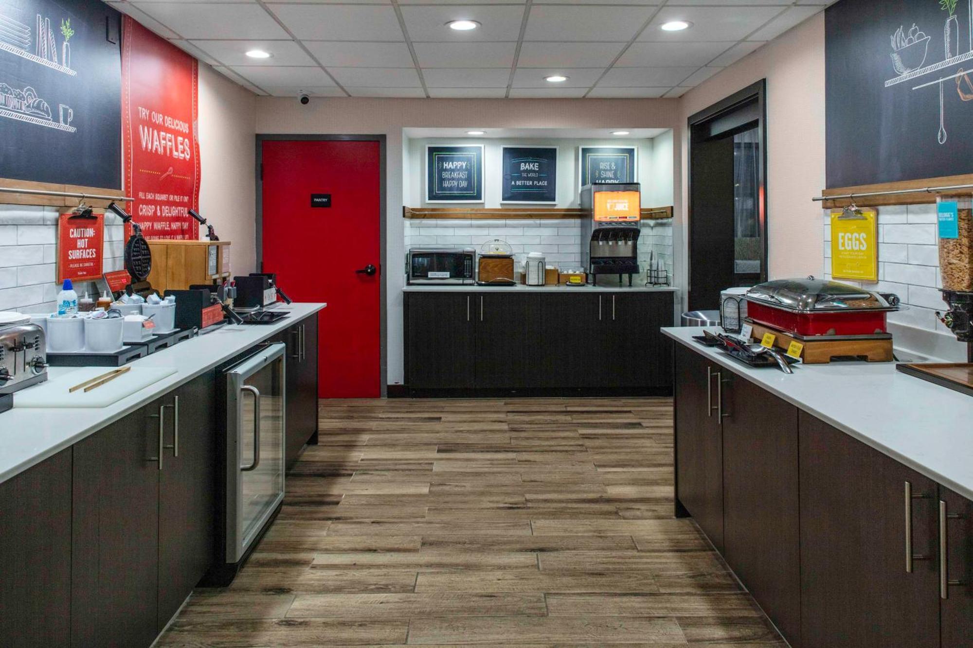 Hampton Inn Detroit Northville Exterior foto